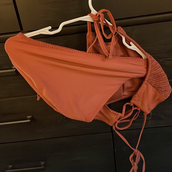 Women’s 2-Piece Swimsuit - Picture 2 of 3